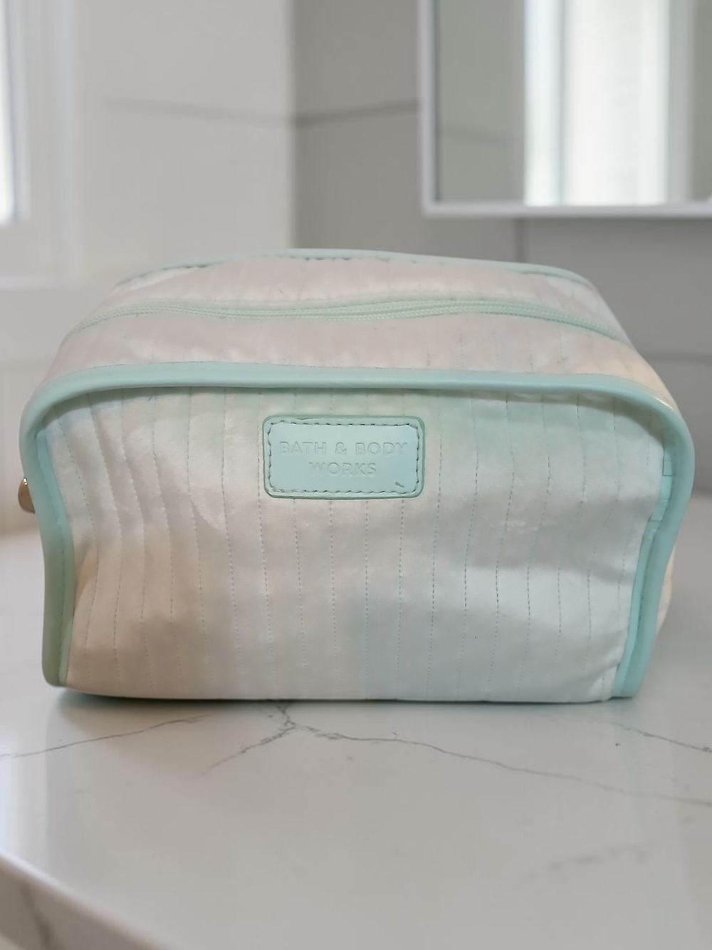 Bath & Body Works White Cosmetic Pouch with Mint Trim